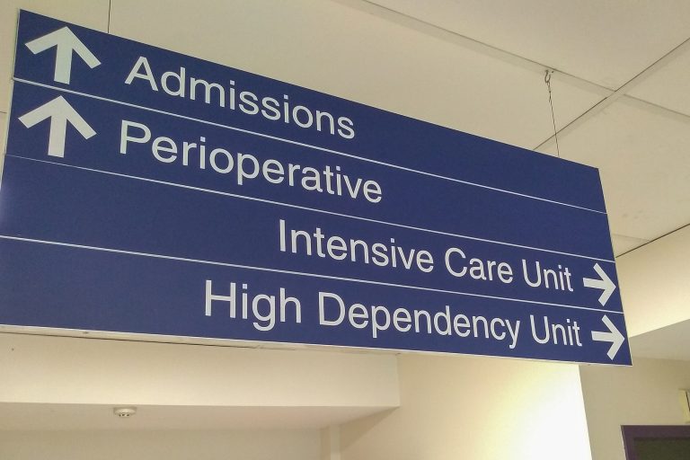 five-things-to-know-before-your-placement-in-the-operating-theatre-featured-image-1800×1200